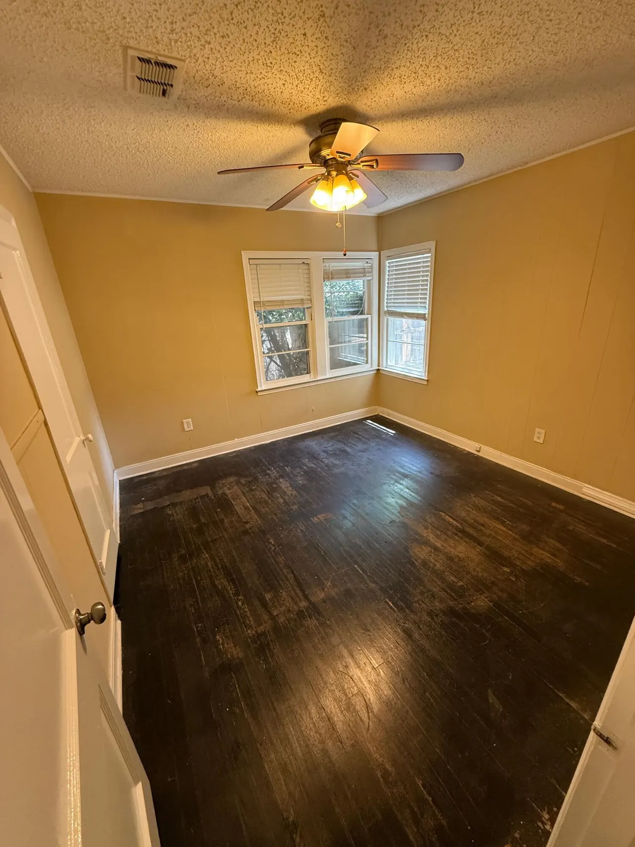 Photo 4 — 2805 27th Street, Lubbock, TX 79410