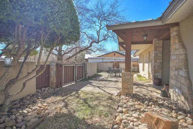 Photo 4 — 1607 E Paseo Circle, Brownfield, TX 79316