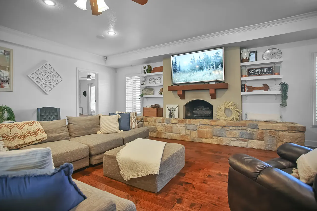 Photo 15 — 1607 E Paseo Circle, Brownfield, TX 79316