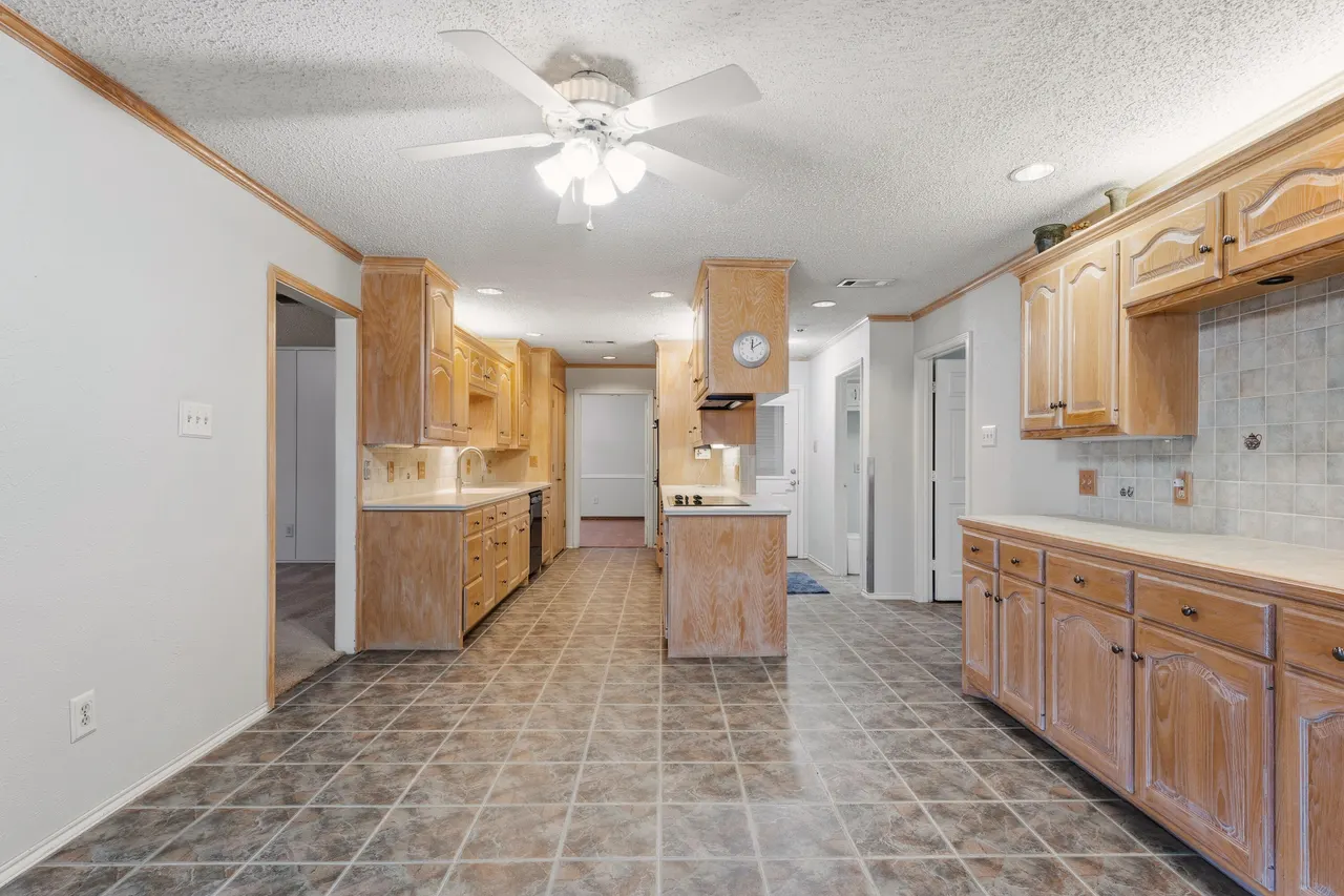 Photo 12 — 6808 Rochester Avenue, Lubbock, TX 79424
