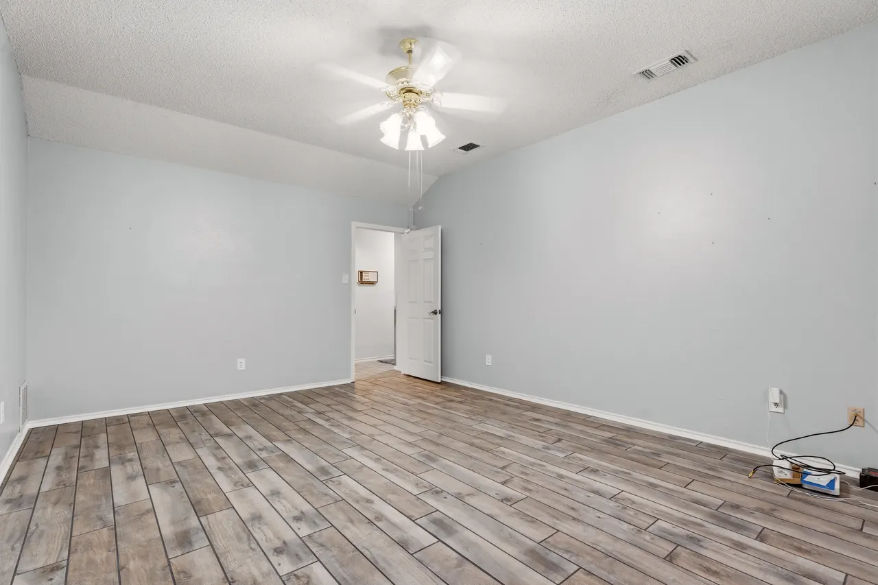 Photo 23 — 6808 Rochester Avenue, Lubbock, TX 79424