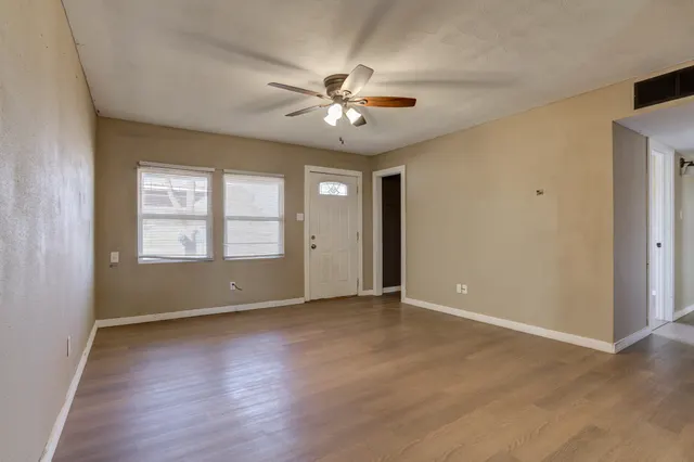 Photo 8 — 3204 E 2nd Street, Lubbock, TX 79403