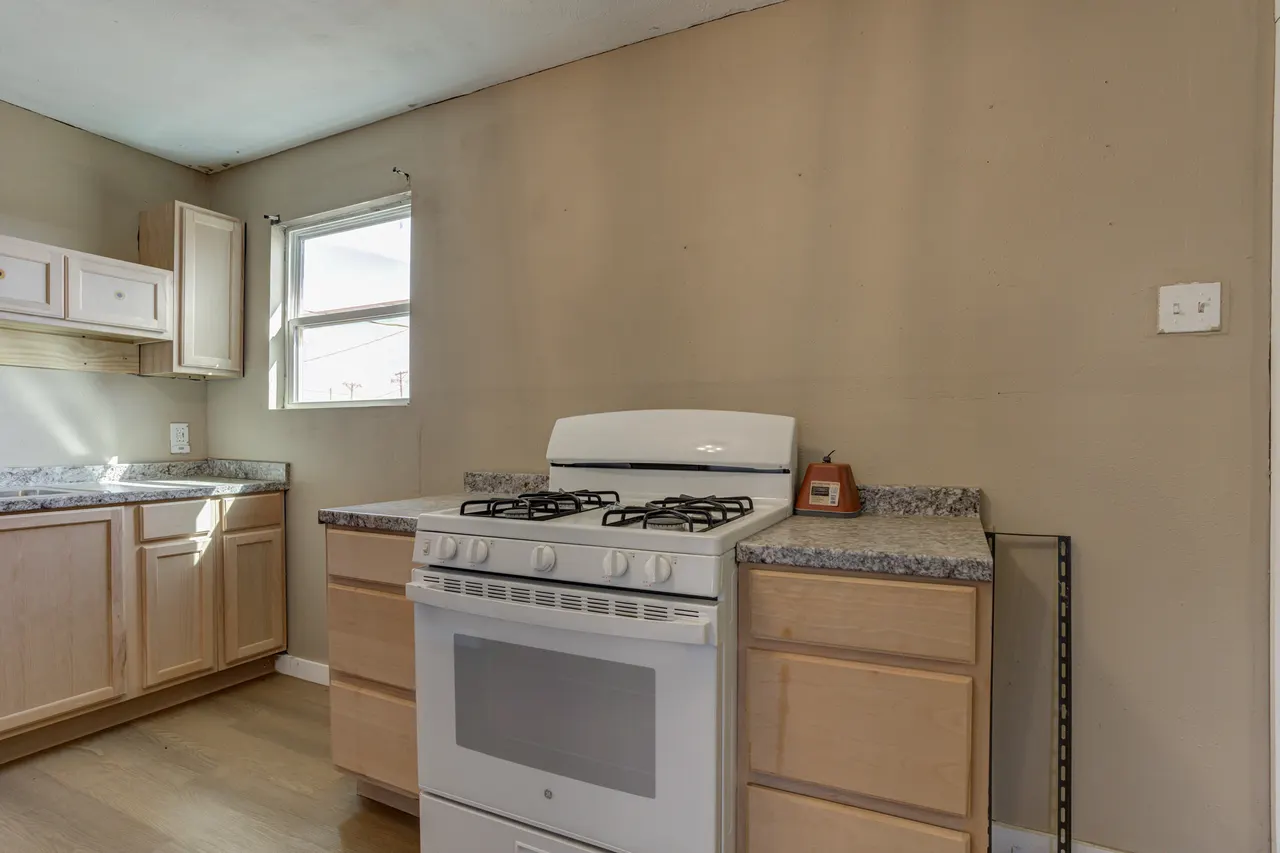 Photo 13 — 3204 E 2nd Street, Lubbock, TX 79403