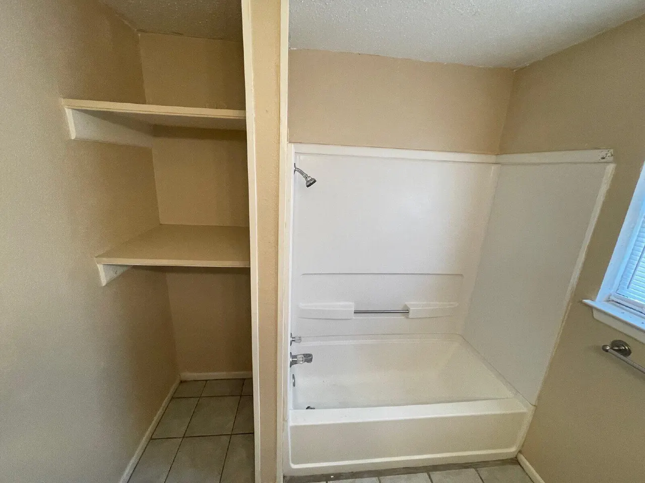 Photo 10 — 2202 15th Street 5, Lubbock, TX 79401