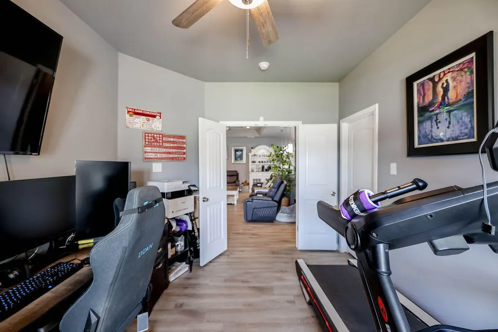 Photo 6 — 7101 22nd Place, Lubbock, TX 79407