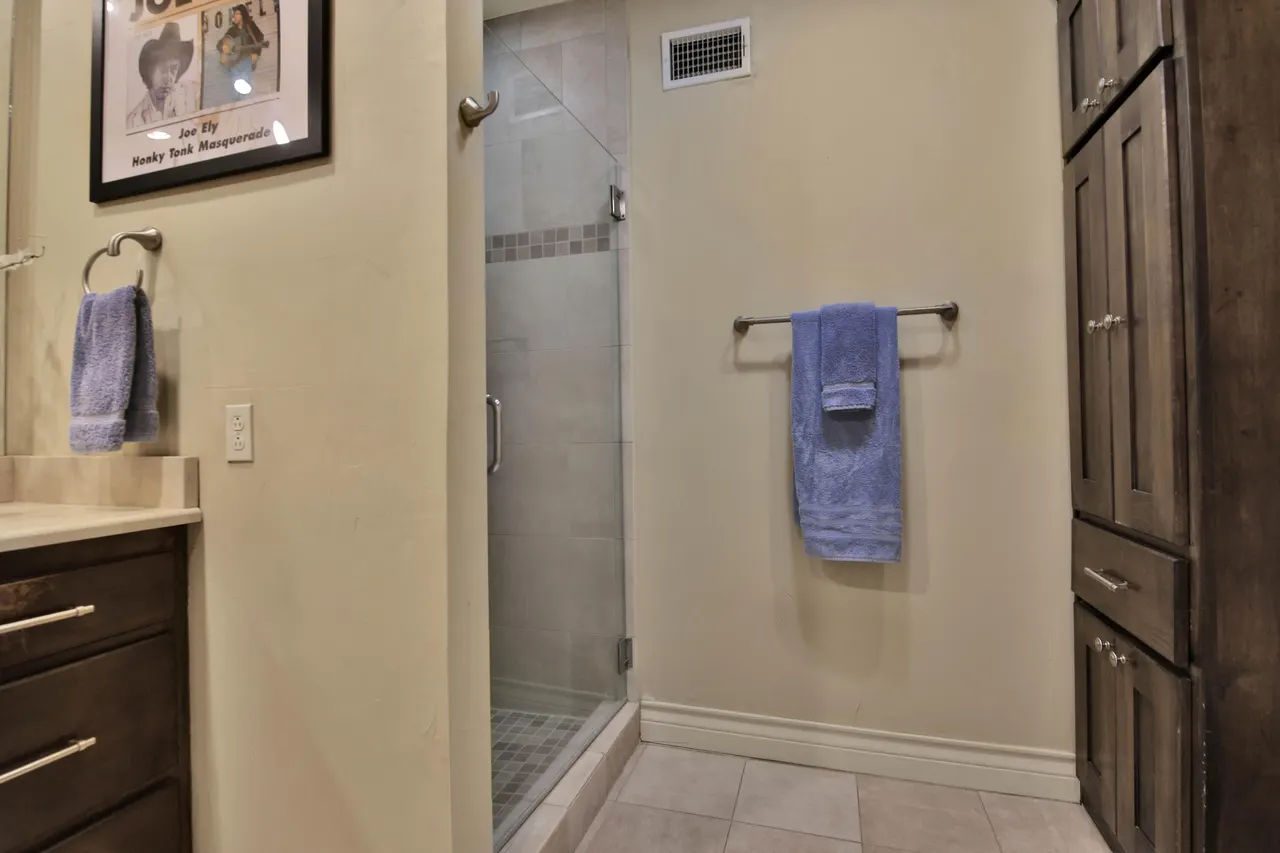 Photo 32 — 2901 19th Street, Lubbock, TX 79410