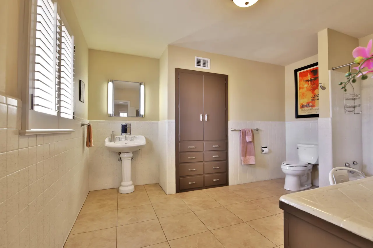 Photo 40 — 2901 19th Street, Lubbock, TX 79410