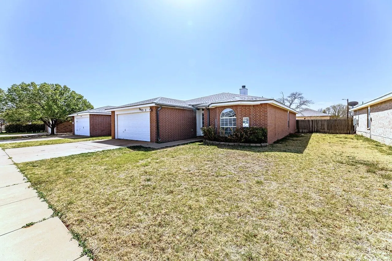 Photo 5 — 5903 10th Street Unit 3, Lubbock, TX 79416