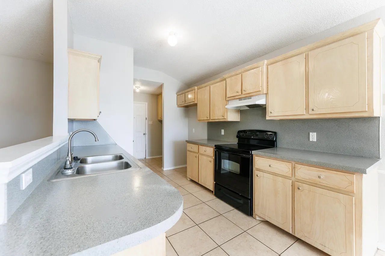 Photo 16 — 5903 10th Street Unit 3, Lubbock, TX 79416