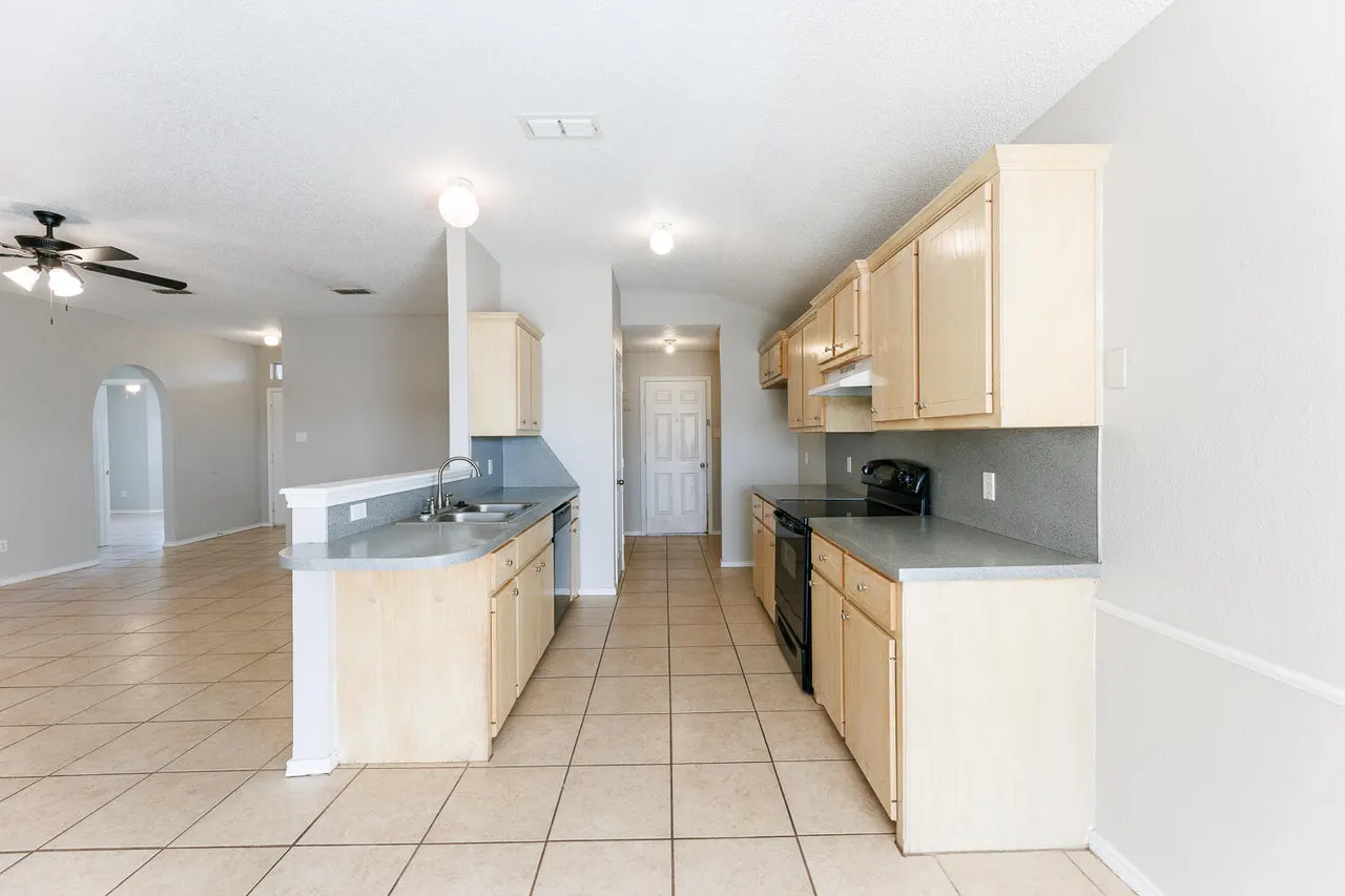 Photo 15 — 5903 10th Street Unit 3, Lubbock, TX 79416