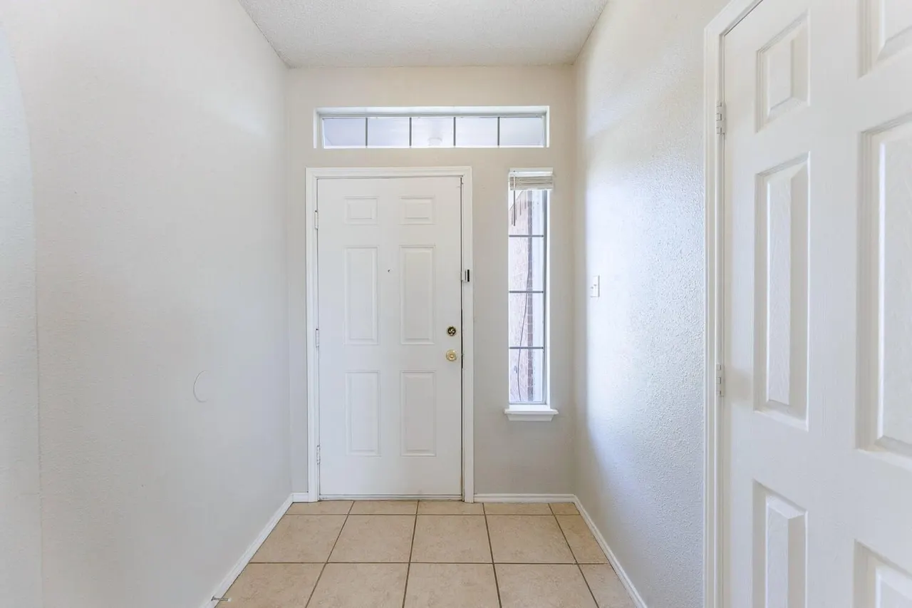 Photo 6 — 5903 10th Street Unit 3, Lubbock, TX 79416