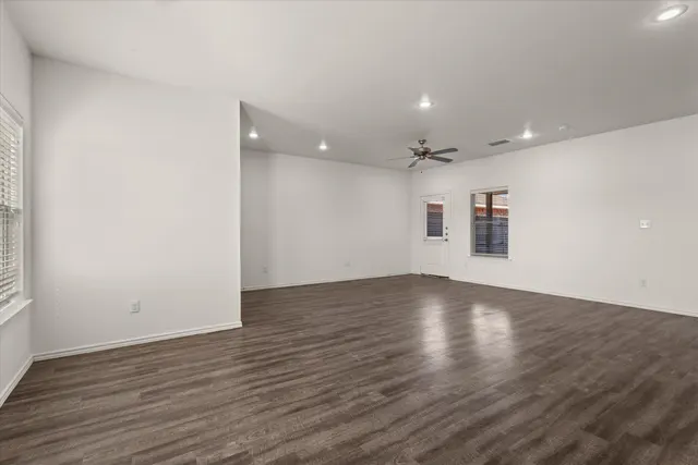 Photo 7 — 6908 21st Street, Lubbock, TX 79407