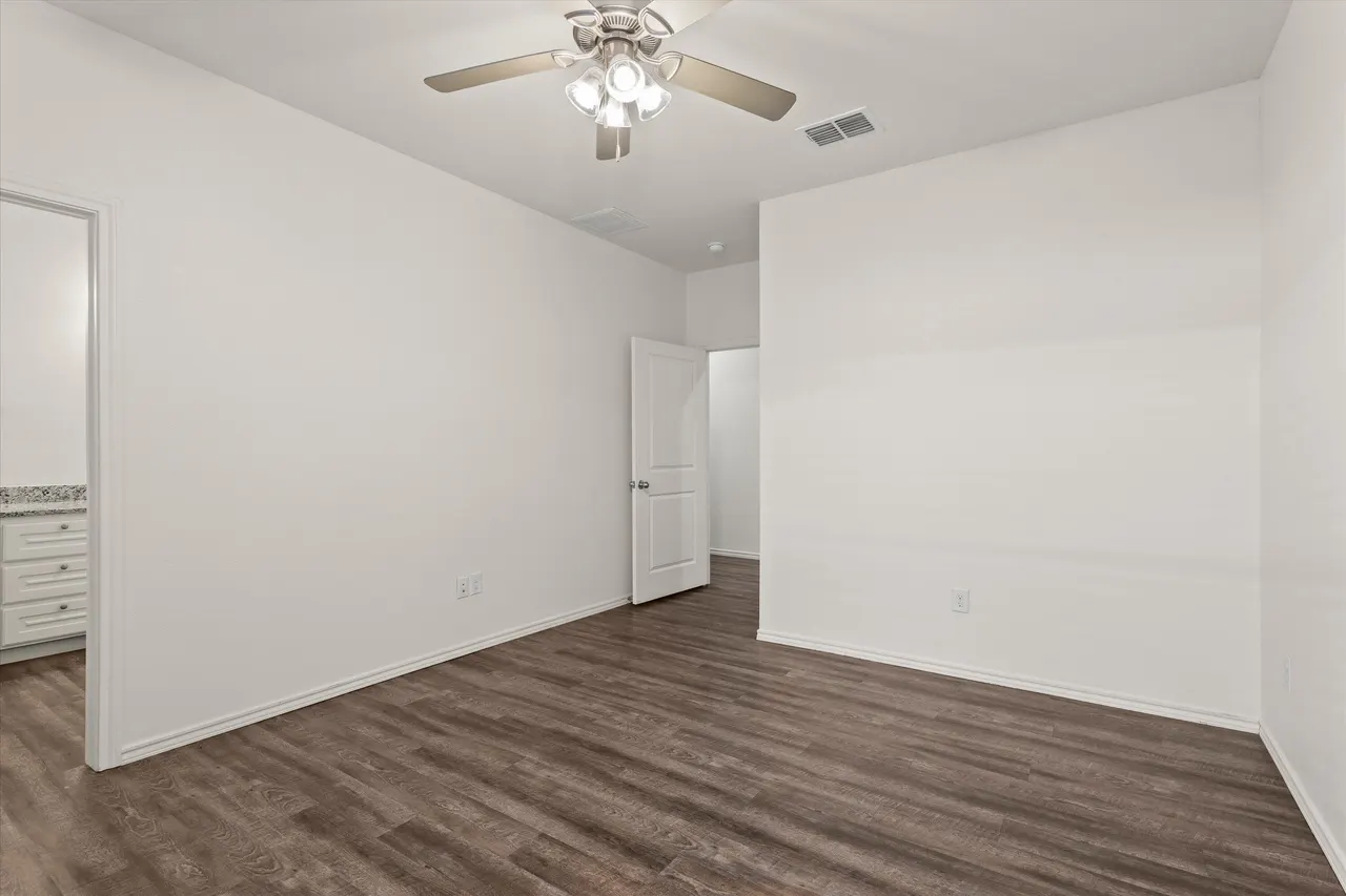 Photo 15 — 6908 21st Street, Lubbock, TX 79407