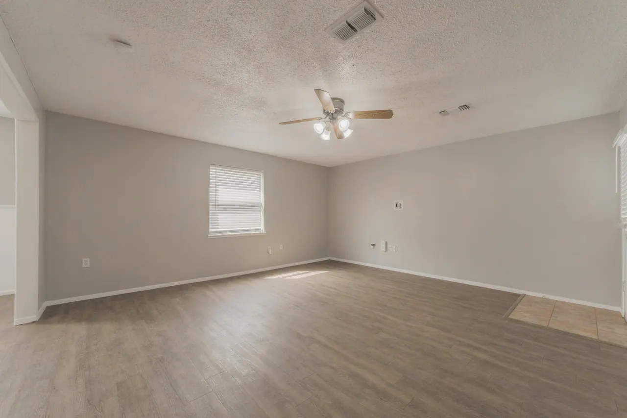 Photo 15 — 4802 54th Street, Lubbock, TX 79414