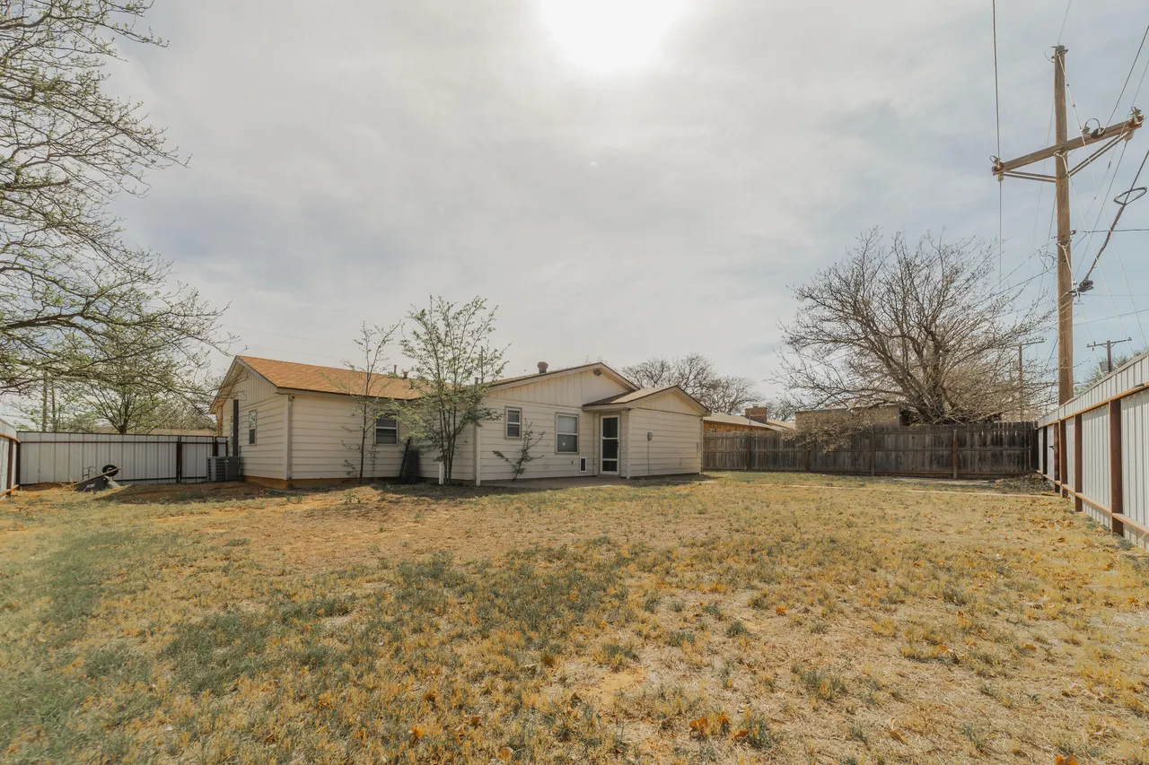 Photo 32 — 4802 54th Street, Lubbock, TX 79414