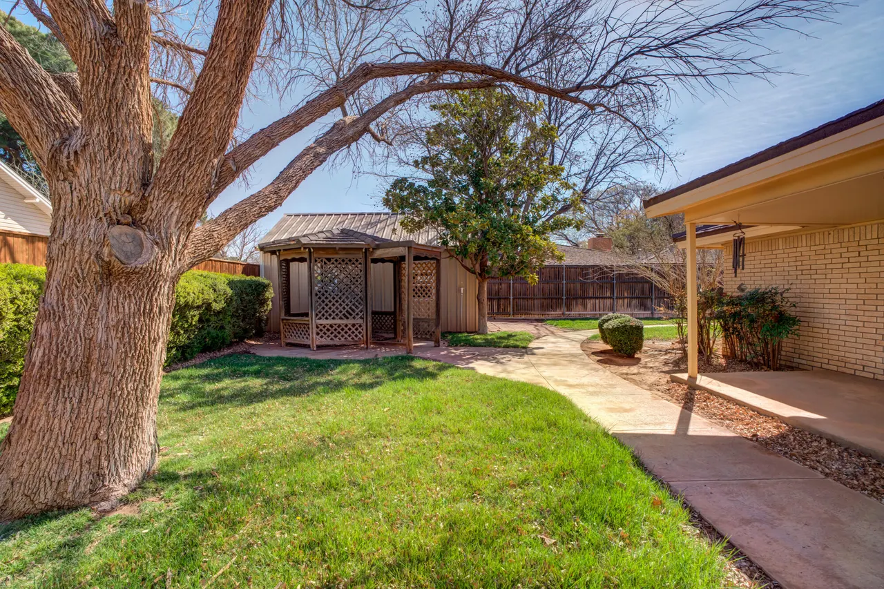 Photo 46 — 1601 E Crystal Lane, Brownfield, TX 79316