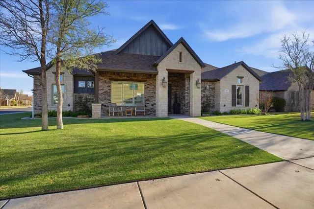 Photo 5 — 1202 N 14th Place, Wolfforth, TX 79382