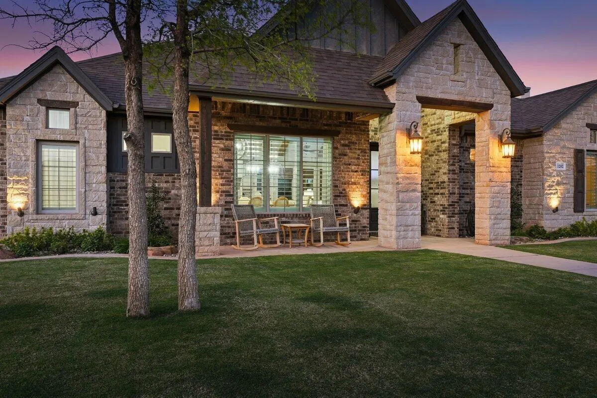 Photo 8 — 1202 N 14th Place, Wolfforth, TX 79382