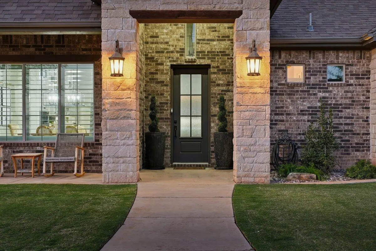 Photo 13 — 1202 N 14th Place, Wolfforth, TX 79382