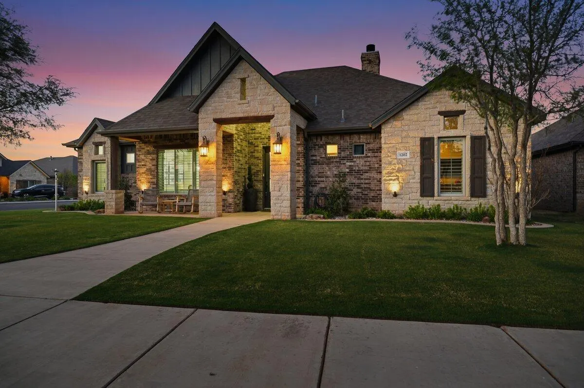 Photo 4 — 1202 N 14th Place, Wolfforth, TX 79382