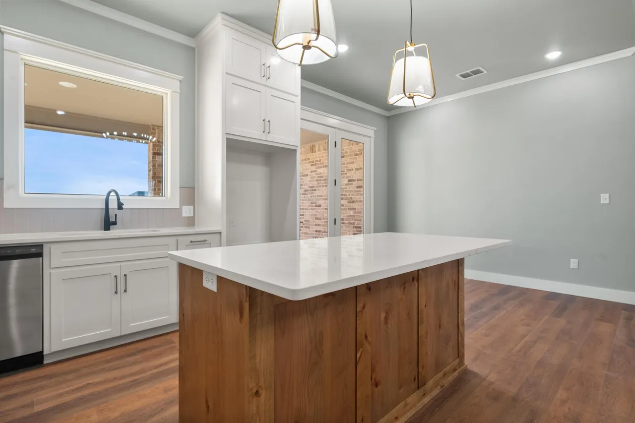 Photo 12 — 1121 N 6th Street, Wolfforth, TX 79382