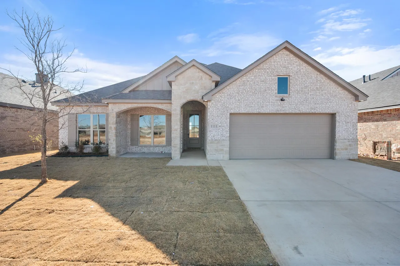 Photo 2 — 1111 N 6th Street, Wolfforth, TX 79382