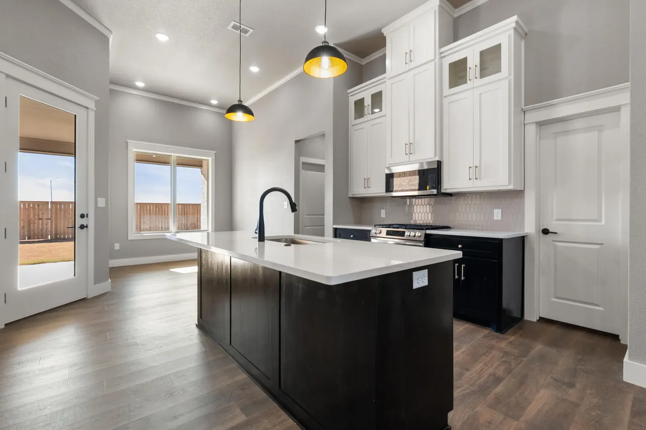 Photo 14 — 1111 N 6th Street, Wolfforth, TX 79382