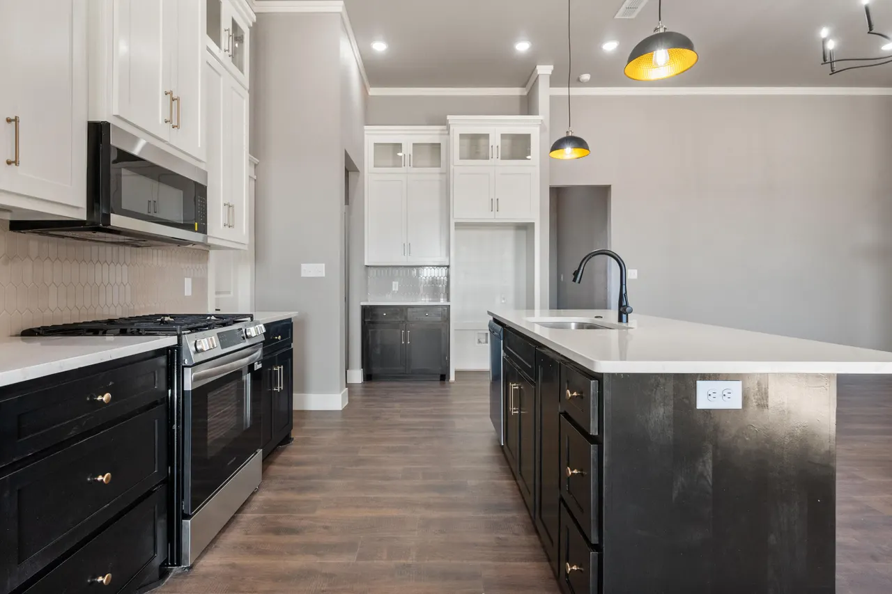 Photo 15 — 1111 N 6th Street, Wolfforth, TX 79382