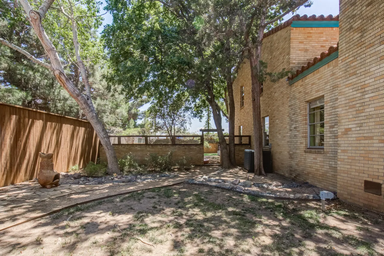 Photo 82 — 1707 33rd Street, Lubbock, TX 79411