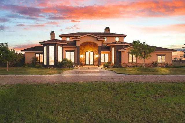Photo 2 — 5631 Woodrow Road, Lubbock, TX 79424
