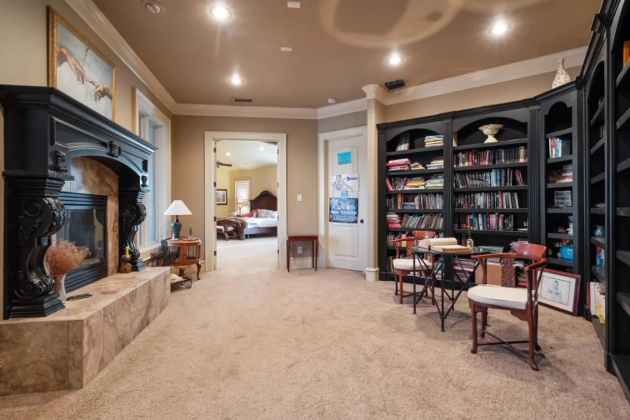 Photo 25 — 5631 Woodrow Road, Lubbock, TX 79424