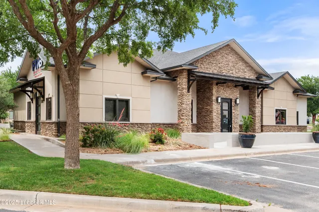 Front exterior — 6102 82nd Street 12, Lubbock, TX 79424