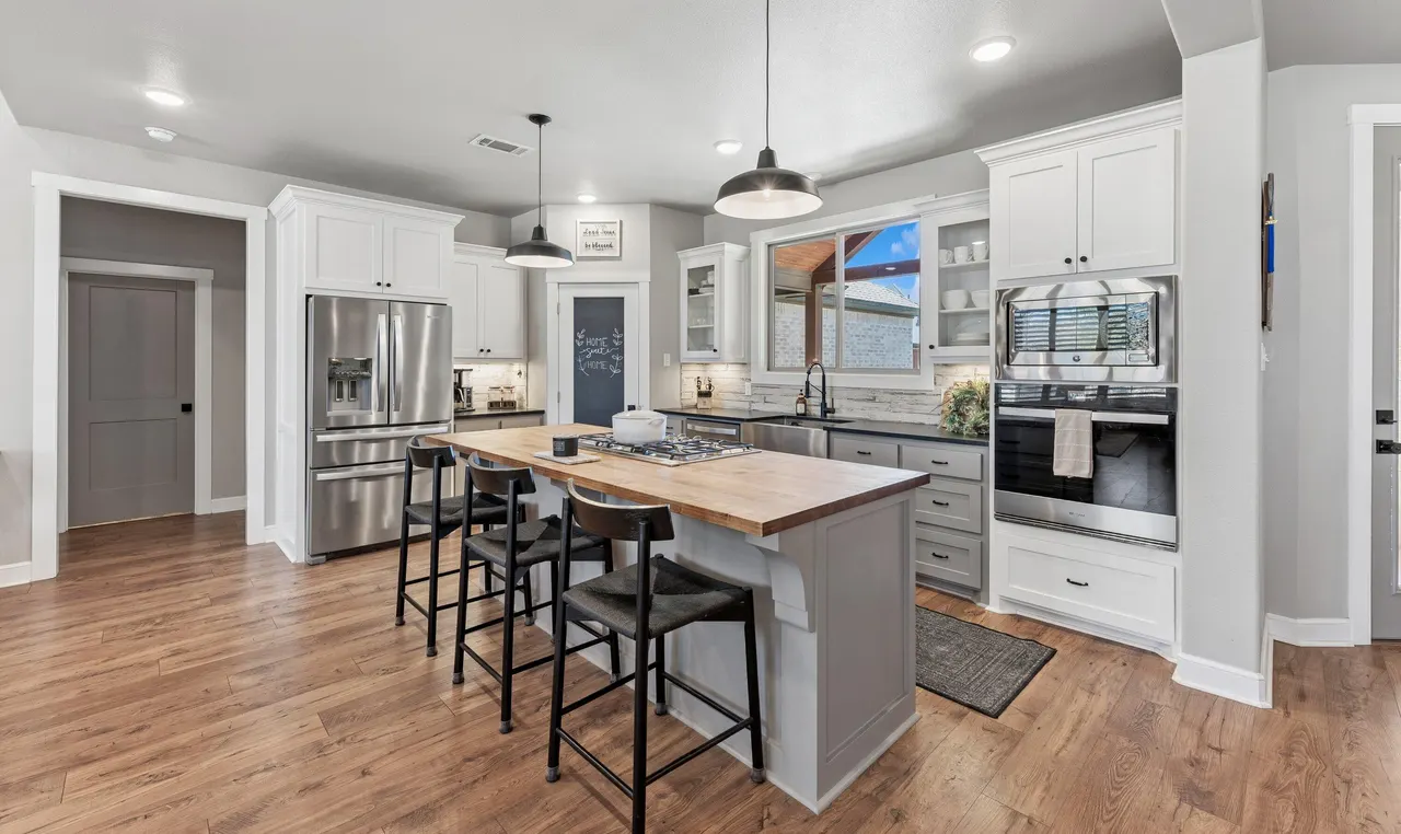 Photo 13 — 629 N 9th Street, Wolfforth, TX 79382