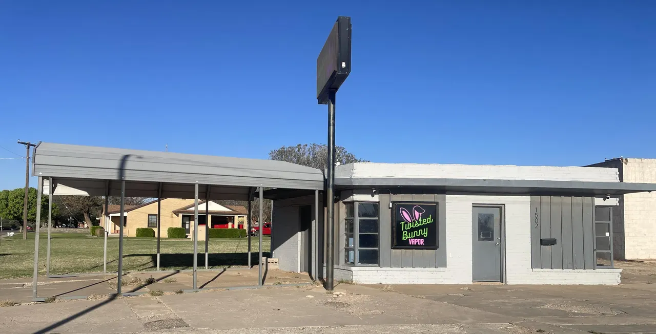 Front exterior — 1502 Lubbock Highway, Lamesa, TX 79331