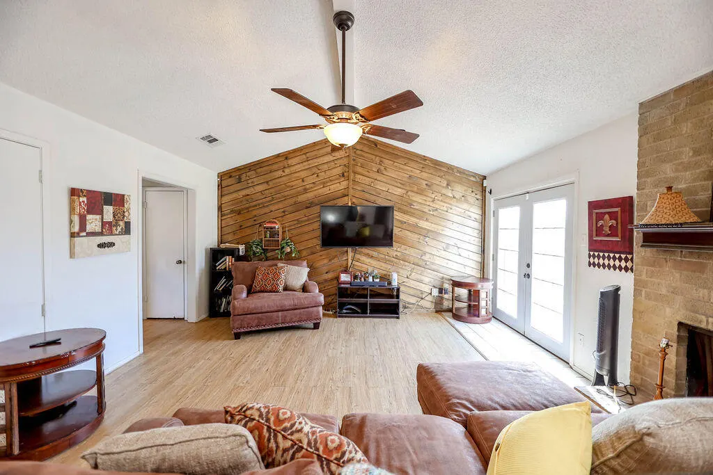 Photo 15 — 6001 14th Street, Lubbock, TX 79416