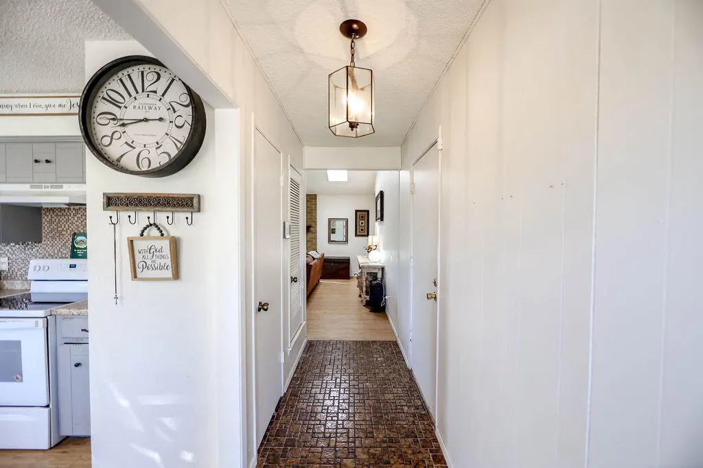 Photo 6 — 6001 14th Street, Lubbock, TX 79416