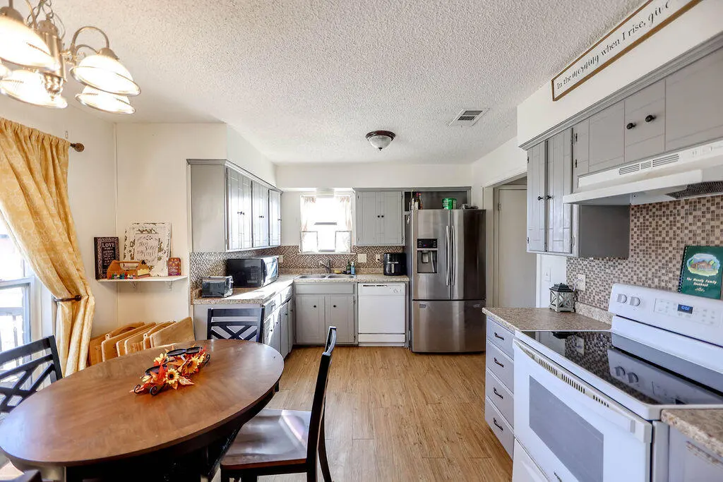 Photo 8 — 6001 14th Street, Lubbock, TX 79416