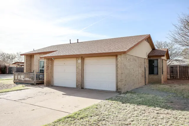 Photo 5 — 6001 14th Street, Lubbock, TX 79416