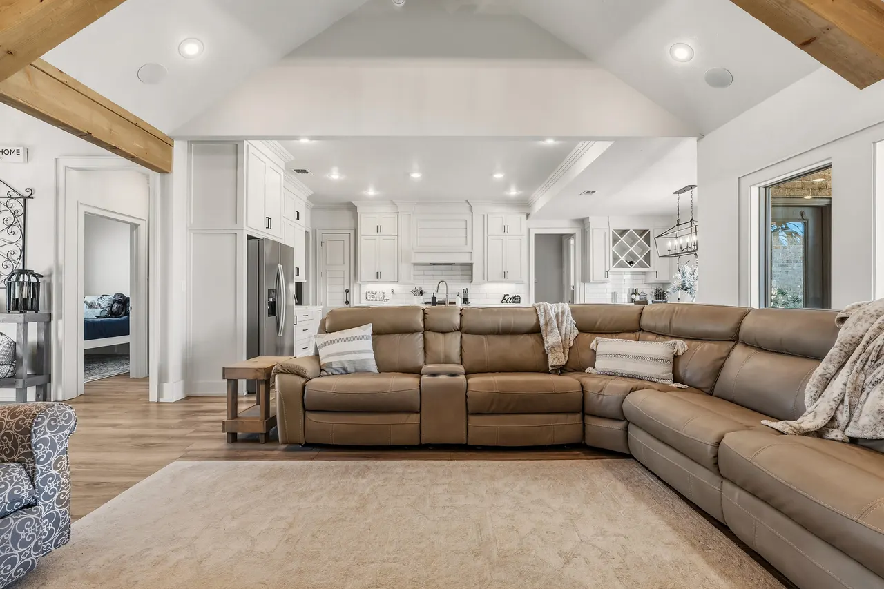 Photo 6 — 1113 16th Street, Shallowater, TX 79363