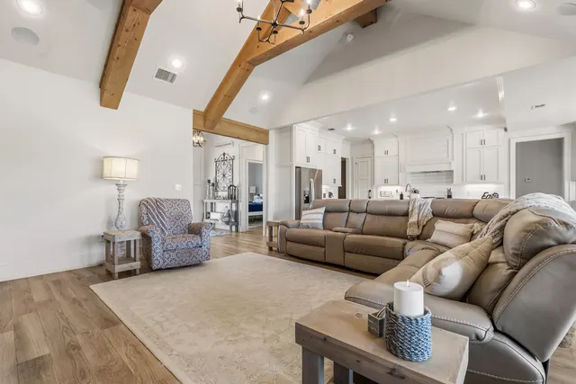 Photo 7 — 1113 16th Street, Shallowater, TX 79363
