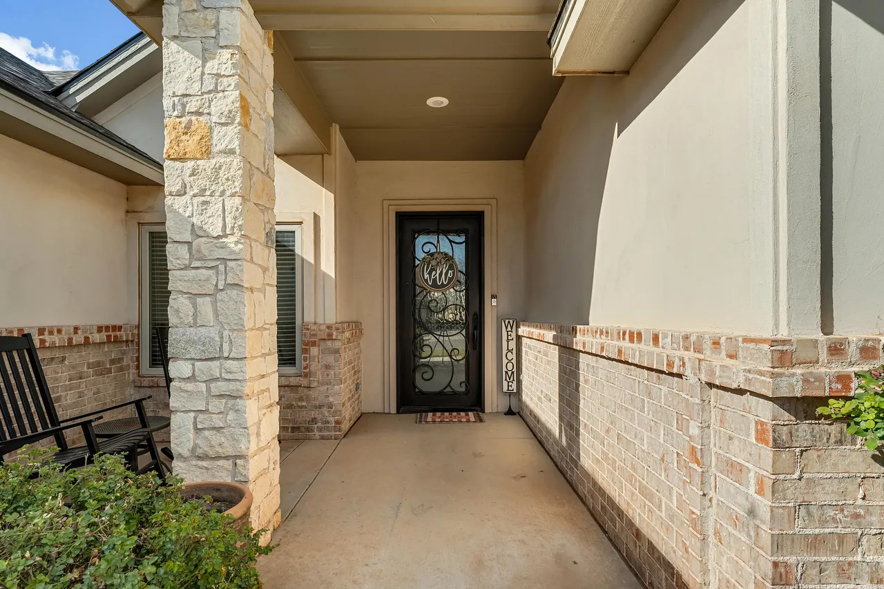 Photo 2 — 1113 16th Street, Shallowater, TX 79363