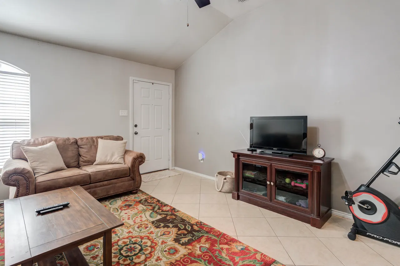 Photo 12 — 6612 37th Street, Lubbock, TX 79407