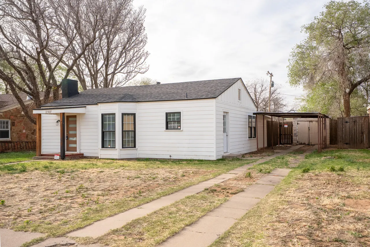 Photo 2 — 2107 28th Street, Lubbock, TX 79411