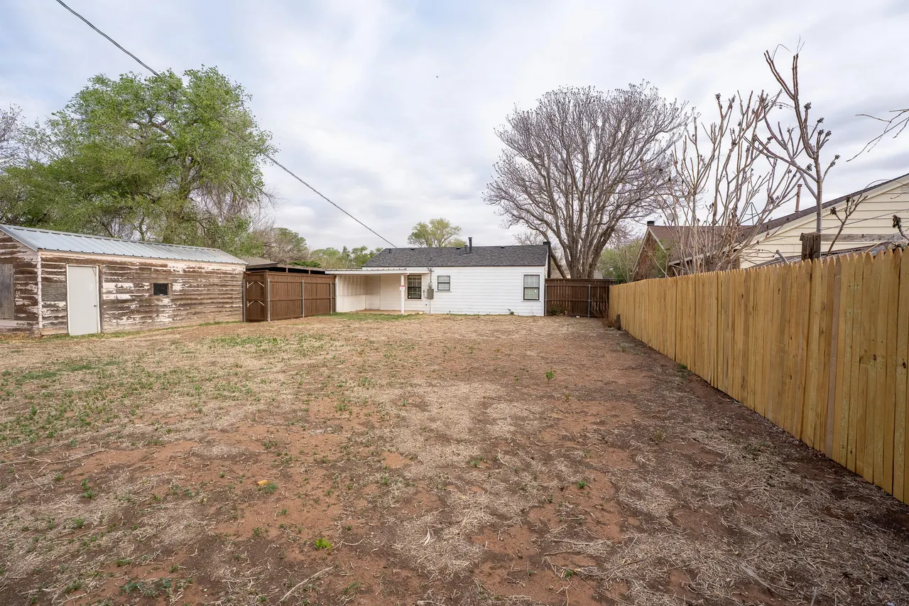 Photo 17 — 2107 28th Street, Lubbock, TX 79411