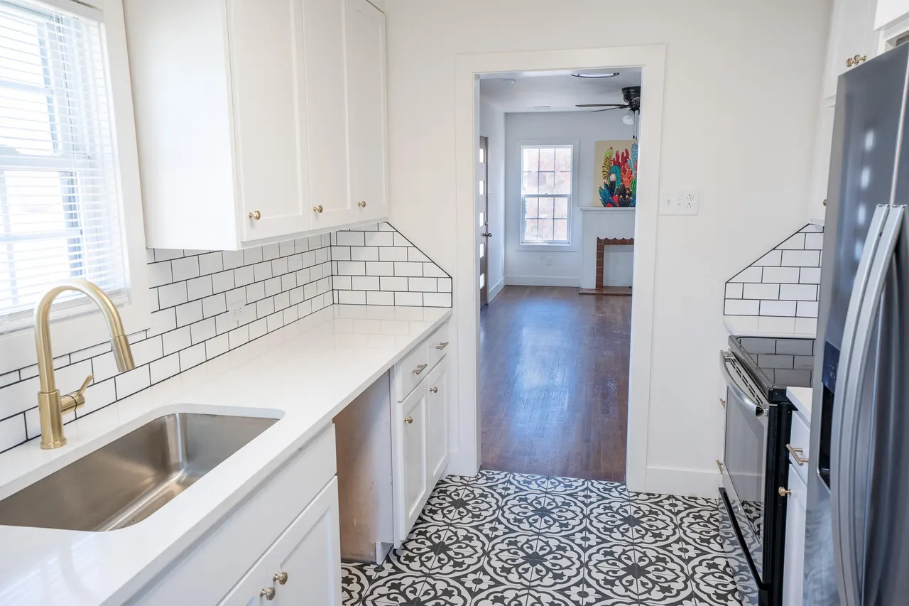 Photo 7 — 2107 28th Street, Lubbock, TX 79411
