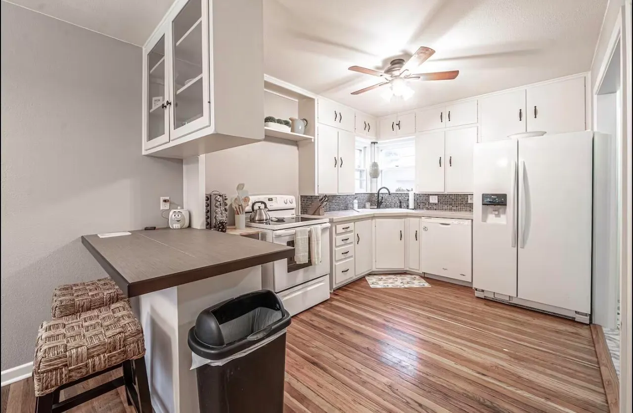 Photo 12 — 2816 37th Street, Lubbock, TX 79413