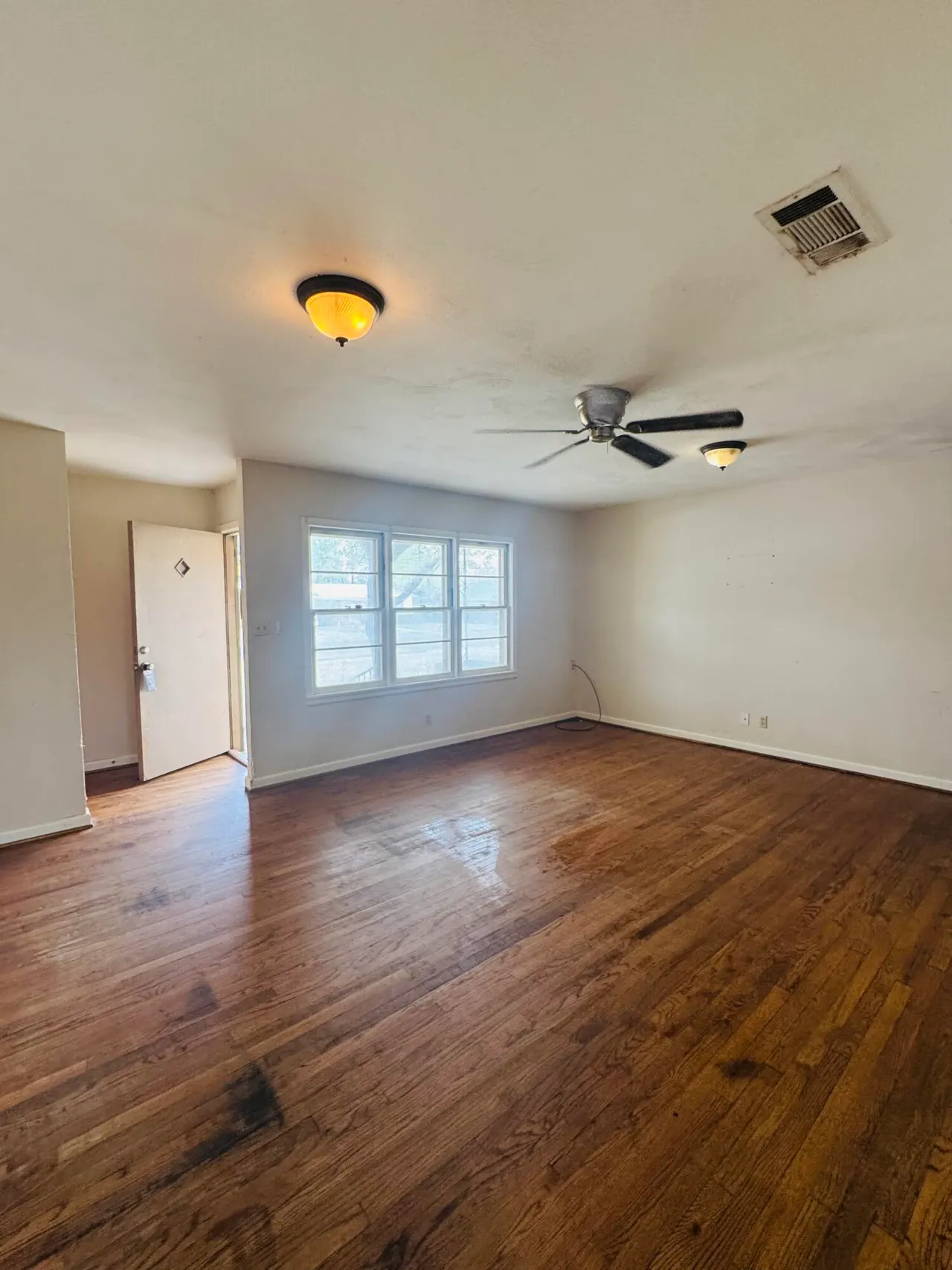 Photo 7 — 2715 39th Street, Lubbock, TX 79413