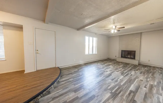 Photo 2 — 7404 Fir Avenue, Lubbock, TX 79404