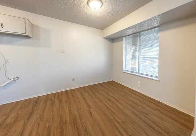 Photo 7 — 7404 Fir Avenue, Lubbock, TX 79404