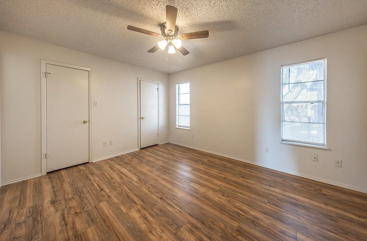 Photo 15 — 7404 Fir Avenue, Lubbock, TX 79404